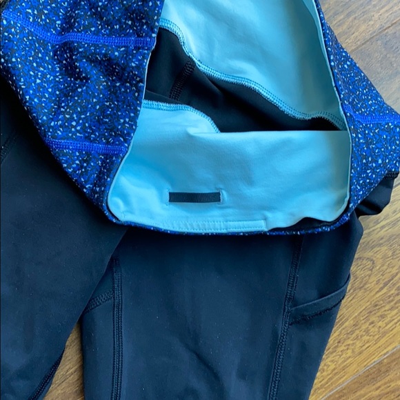 Lulu lemon 7/8 pants - Picture 4 of 7